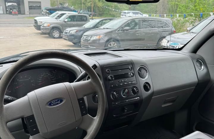 2007 Ford f150 supercrew cab XLT Pickup 4D 5 1/2 ft full