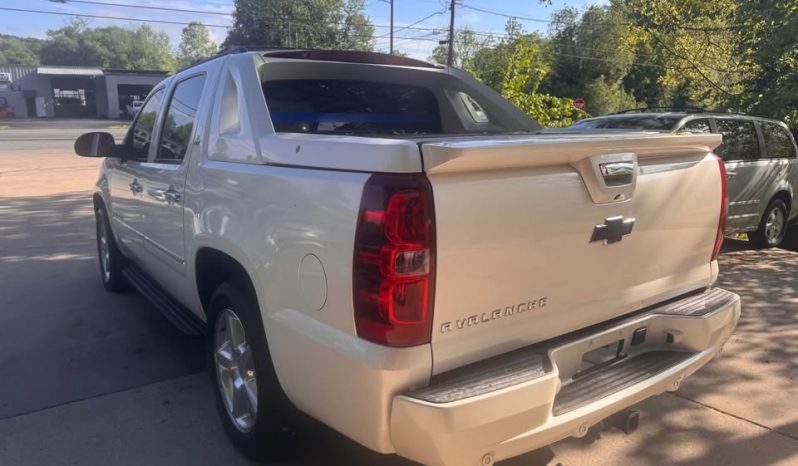 2012 Chevrolet avalanche LTZ Sport Utility Pickup 4D 5 1/4 ft full