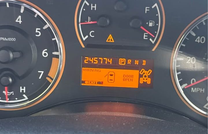 2010 Nissan armada Platinum Sport Utility 4D full