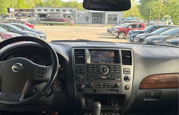 2010 Nissan armada Platinum Sport Utility 4D full