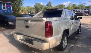 2012 Chevrolet avalanche LTZ Sport Utility Pickup 4D 5 1/4 ft full