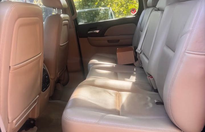 2012 Chevrolet avalanche LTZ Sport Utility Pickup 4D 5 1/4 ft full