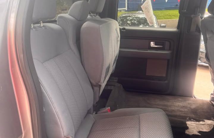 2013 Ford f150 regular cab XLT Pickup 2D 6 1/2 ft full