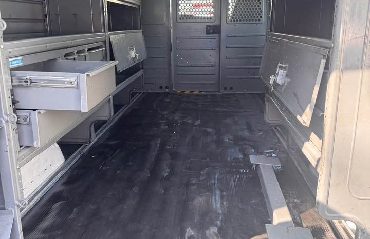 2020 Chevrolet express 2500 cargo Van full