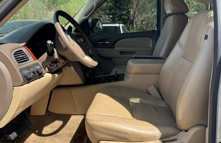 2012 Chevrolet tahoe LTZ Sport Utility 4D full
