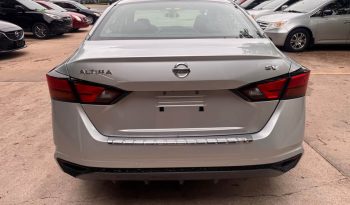 2024 Nissan altima 2.5 SV Sedan 4D full