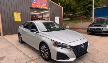 2024 Nissan altima 2.5 SV Sedan 4D full
