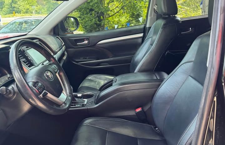 2018 Toyota highlander XLE Sport Utility 4D full