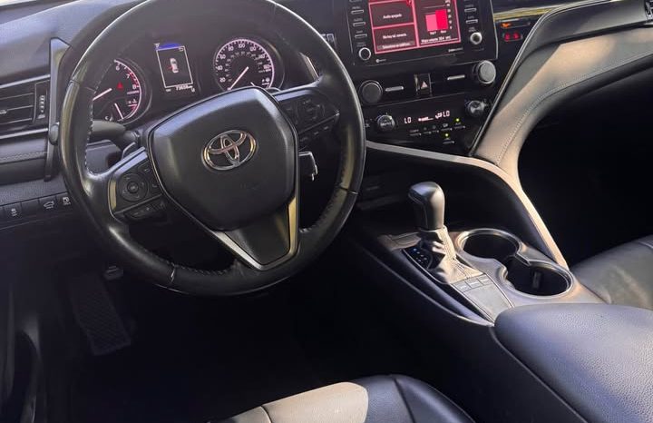 2022 Toyota camry SE Sedan 4D full