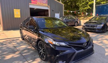 2022 Toyota camry SE Sedan 4D full