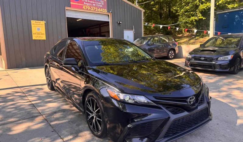 2022 Toyota camry SE Sedan 4D full