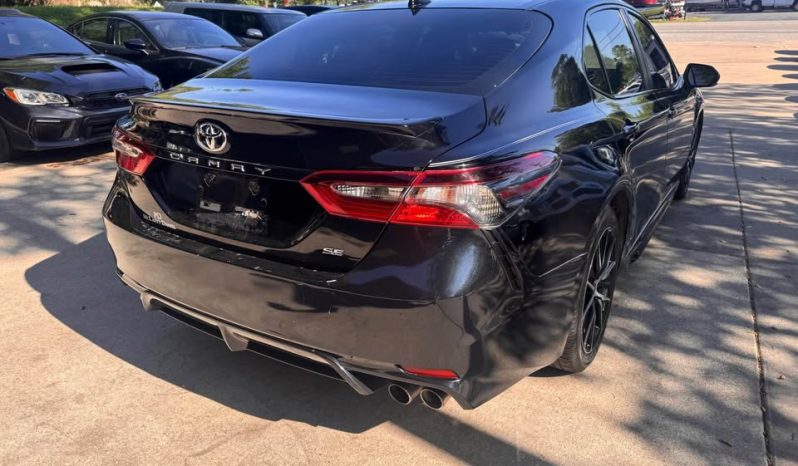 2022 Toyota camry SE Sedan 4D full