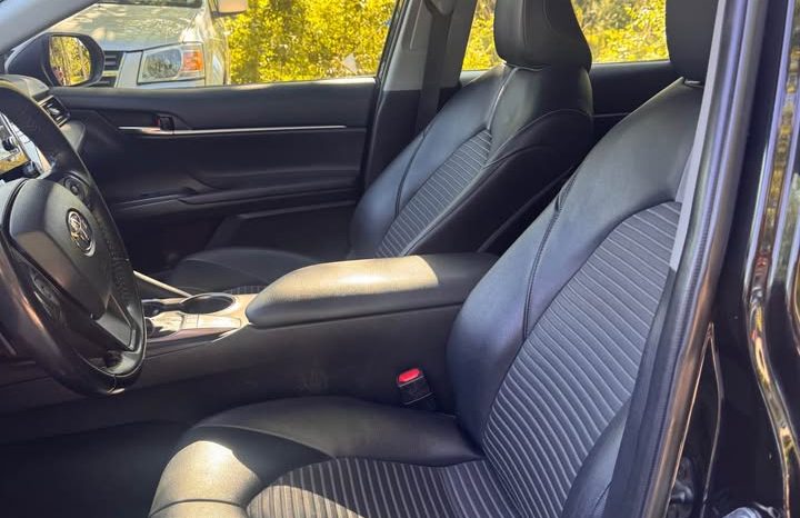 2022 Toyota camry SE Sedan 4D full