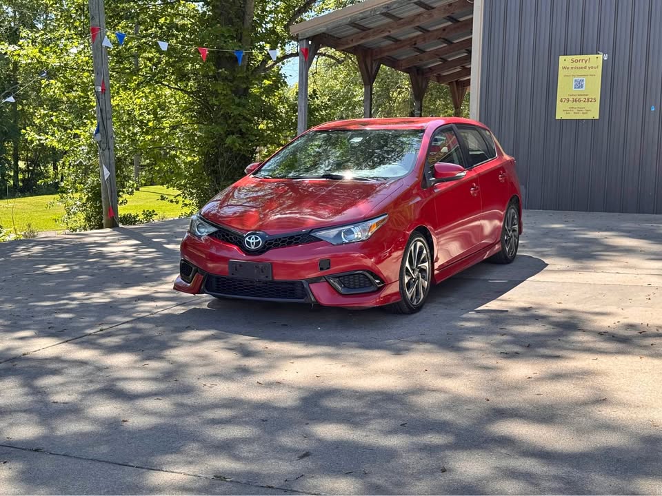2017 Toyota Corolla iM CVT's photo