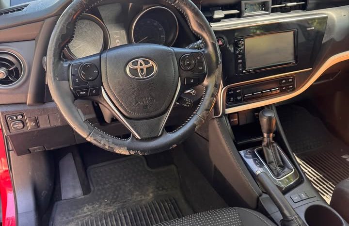 2017 Toyota Corolla iM full