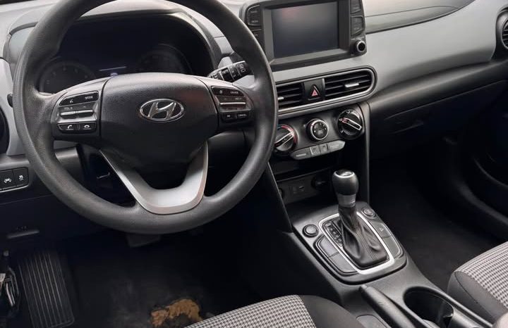 2020 Hyundai kona SE Sport Utility 4D full