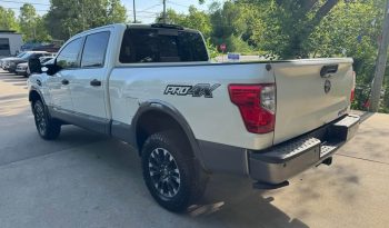 2017 Nissan titan xd crew cab PRO-4X Pickup 4D 6 1/2 ft full