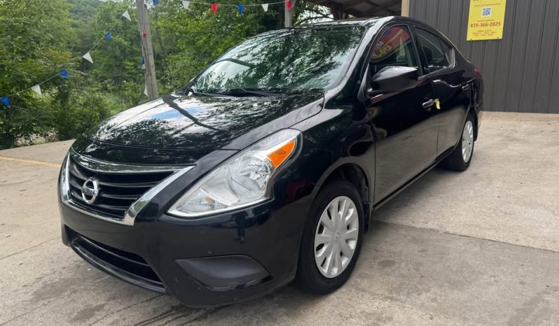 2019 Nissan versa S Sedan 4D full