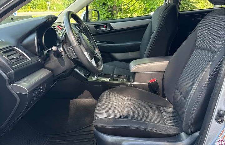 2017 Subaru outback 2.5i Premium Wagon 4D full