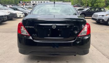 2019 Nissan versa S Sedan 4D full