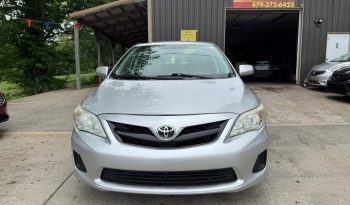 2011 Toyota corolla LE Sedan 4D full