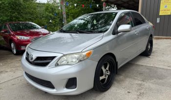 2011 Toyota corolla LE Sedan 4D full