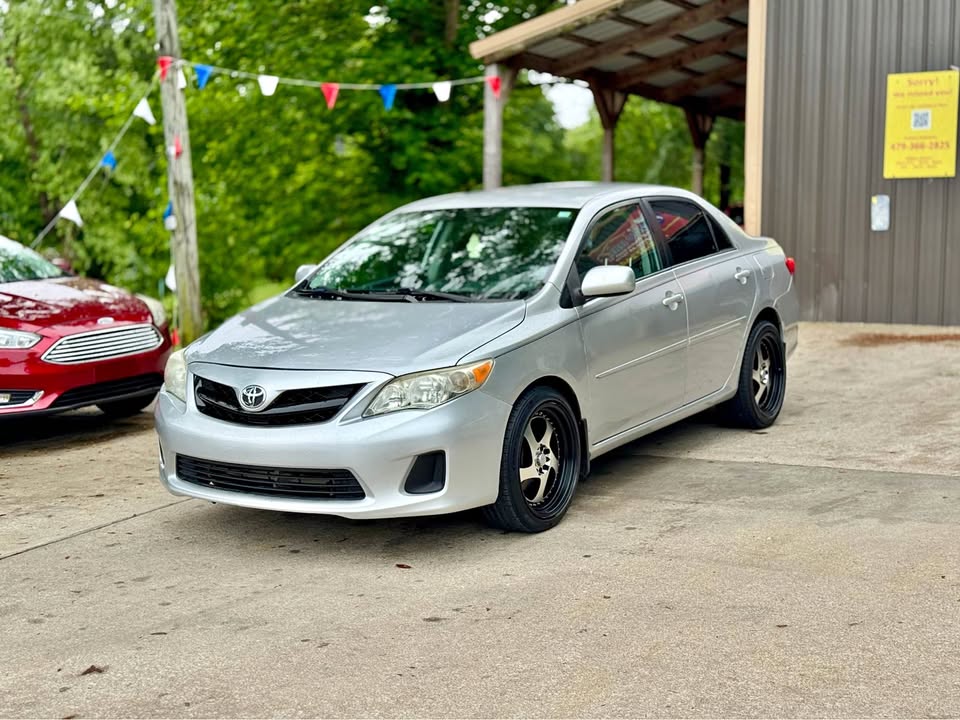 2011 Toyota Corolla LE AT's photo