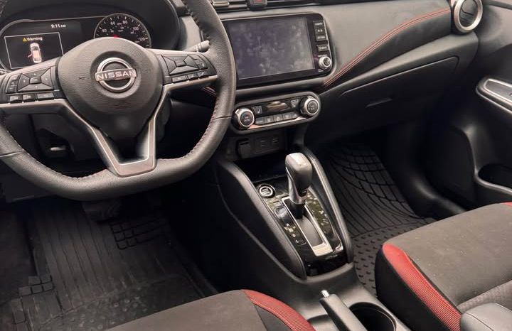 2024 Nissan versa SR Sedan 4D full