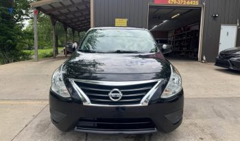 2019 Nissan versa S Sedan 4D full