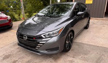 2024 Nissan versa SR Sedan 4D full