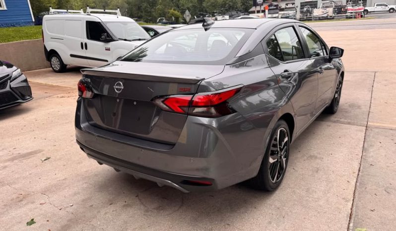 2024 Nissan versa SR Sedan 4D full