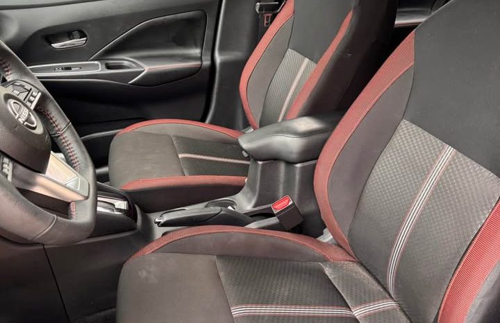 2024 Nissan versa SR Sedan 4D full