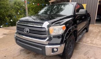 2015 Toyota tundra crewmax SR5 Pickup 4D 5 1/2 ft full