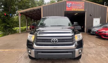 2015 Toyota tundra crewmax SR5 Pickup 4D 5 1/2 ft full