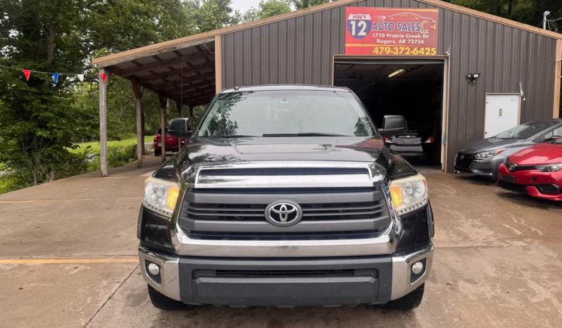 2015 Toyota tundra crewmax SR5 Pickup 4D 5 1/2 ft full