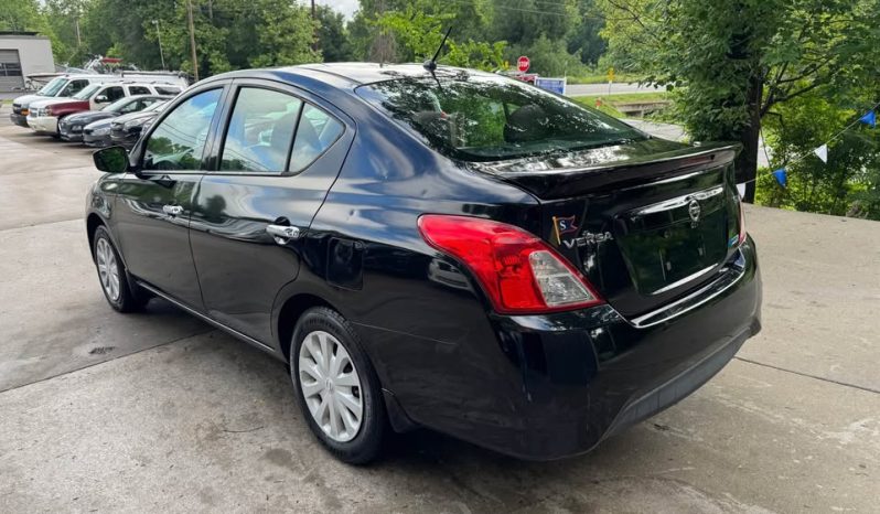 2015 Nissan versa SV Sedan 4D full