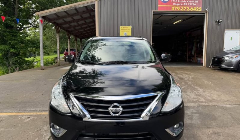 2015 Nissan versa SV Sedan 4D full