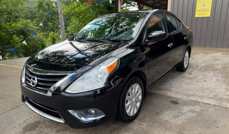 2015 Nissan versa SV Sedan 4D full