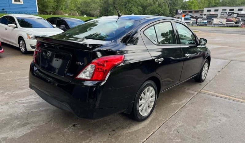 2015 Nissan versa SV Sedan 4D full