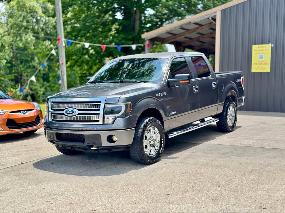 2013 Ford F-150 XLT 4x4 SuperCrew 145-in's photo