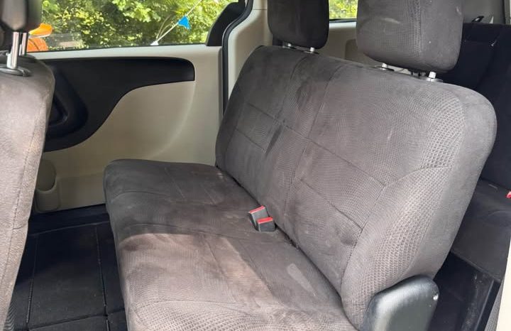 2013 Dodge caravan SE Minivan full