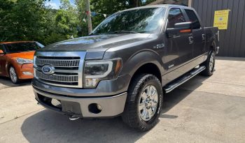 2013 Ford f150 supercrew cab XLT Pickup 4D 5 1/2 ft full