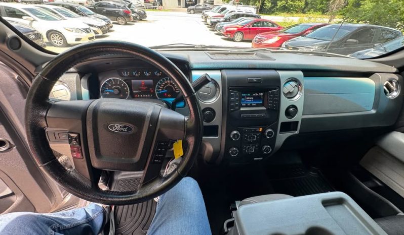 2013 Ford f150 supercrew cab XLT Pickup 4D 5 1/2 ft full