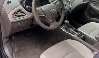 2017 Chevrolet cruze LT Hatchback 4D full