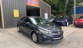 2017 Chevrolet cruze LT Hatchback 4D full