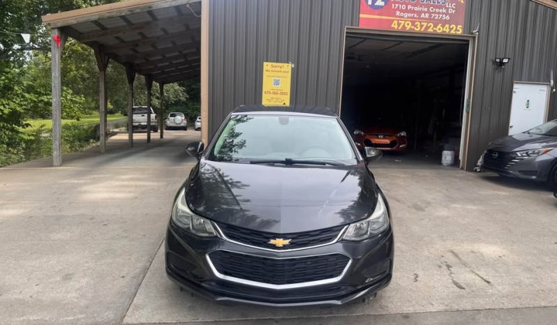 2017 Chevrolet cruze LT Hatchback 4D full