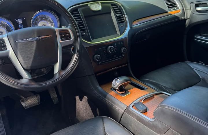 2013 Chrysler 300C Sedan 4D full