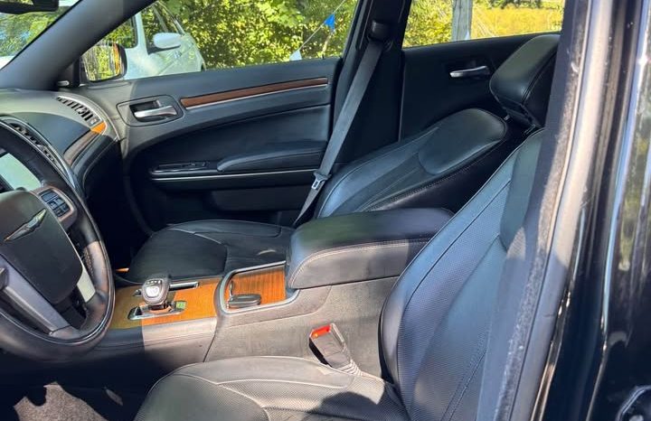 2013 Chrysler 300C Sedan 4D full