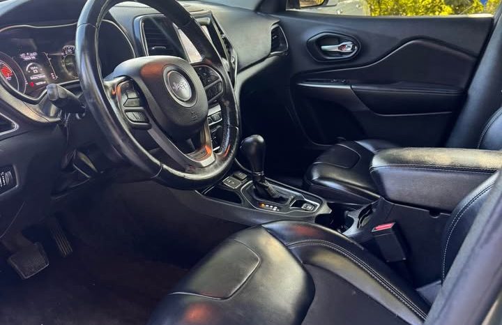 2019 Jeep cherokee Latitude Sport Utility 4D full