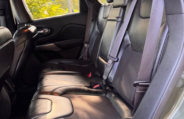2019 Jeep cherokee Latitude Sport Utility 4D full
